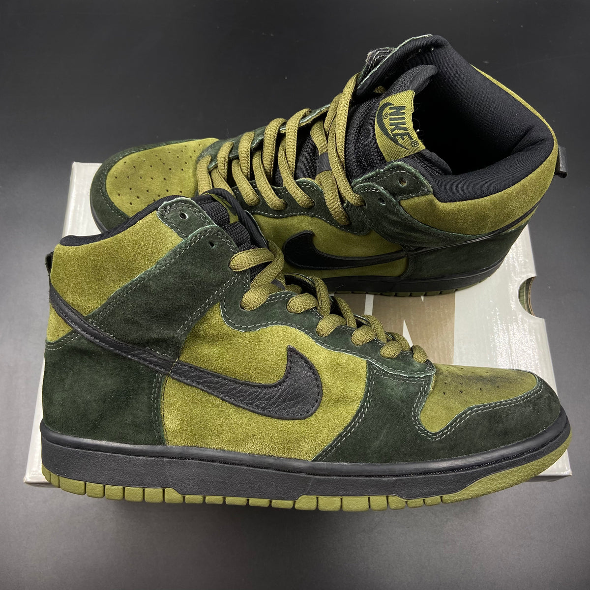Hulk sales nike dunks