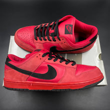 Load image into Gallery viewer, US13 Nike SB Dunk Low True Red (2003)
