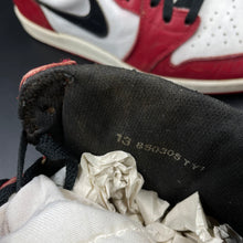 Load image into Gallery viewer, US13 Nike Air Jordan 1 Chicago OG (1985)
