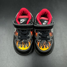 Load image into Gallery viewer, 5C Nike Dunk Low Flame (2004)
