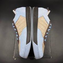 Load image into Gallery viewer, US12.5 Reebok S. Carter Pewter Blue / Cocoa (2005)
