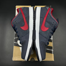 Load image into Gallery viewer, US9.5 Nike SB Dunk Low Obsidian Gym Red (2012)
