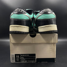 Load image into Gallery viewer, US11 Nike SB Dunk Low Diamond Supply Tiffany (2005)
