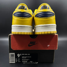 Load image into Gallery viewer, US9.5 Nike Dunk Low Reverse Michigan (1999)

