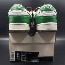Load image into Gallery viewer, US9.5 Nike SB Dunk Low Cinco de Mayo (2005)
