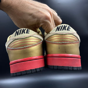 US9.5 Nike SB Dunk Low Money Cat (2007)