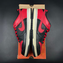 Load image into Gallery viewer, US9 Nike Dunk Low Bred JD Sports (2004)
