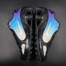 Load image into Gallery viewer, US9 Nike Shox Monster SI PlayStation (2008)
