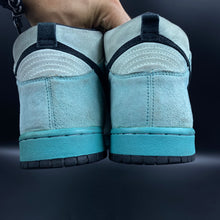 Load image into Gallery viewer, US12 Nike SB Dunk High Sea Crystal (2004)
