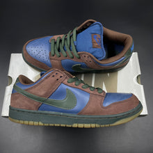 Load image into Gallery viewer, US9.5 Nike SB Dunk Low Barf (2003)
