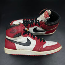 Load image into Gallery viewer, US13 Nike Air Jordan 1 Chicago OG (1985)
