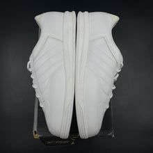 Load image into Gallery viewer, US11 Reebok S. Carter Triple White (2003)
