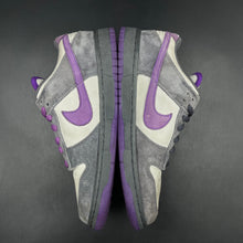 Load image into Gallery viewer, US9 Nike SB Dunk Purple Pigeon (2006)
