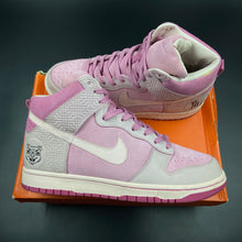 Load image into Gallery viewer, US9.5 Nike Dunk High Year of the Pig (2007)

