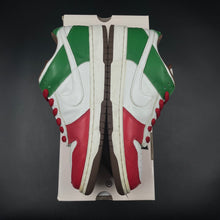 Load image into Gallery viewer, US9.5 Nike SB Dunk Low Cinco de Mayo (2005)
