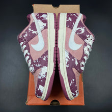 Load image into Gallery viewer, US8 Nike Dunk Low Pink Splatter (2002)
