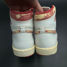 Load image into Gallery viewer, US9 Air Jordan 1 High OG Red Metallic (1985)
