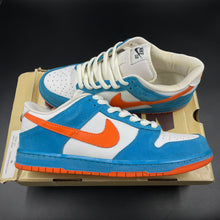 Load image into Gallery viewer, US11 Nike SB Dunk Low EMB Miami (2006)
