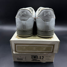 Load image into Gallery viewer, US12 Bapesta Kaws Gray Red (2005)
