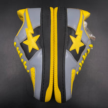 Load image into Gallery viewer, US10.5 Bapesta Un-Batman &#39;Leather Pack&#39; (2011)
