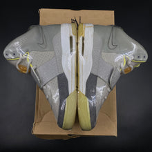 Load image into Gallery viewer, US10 Nike Air Yeezy 1 Zen Grey (2009)
