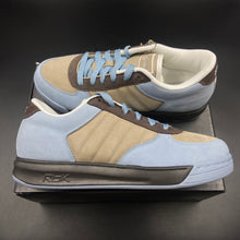 Load image into Gallery viewer, US9.5 Reebok S. Carter Pewter Blue / Cocoa (2005)
