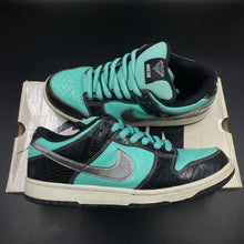 Load image into Gallery viewer, US11 Nike SB Dunk Low Diamond Supply Tiffany (2005)
