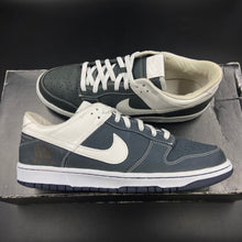 Load image into Gallery viewer, US12.5 Nike Dunk Low iD Sole Collector Yankees (2005)
