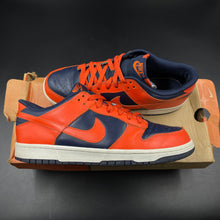 Load image into Gallery viewer, US9.5 Nike Dunk Low Syracuse Obsidian (2004)
