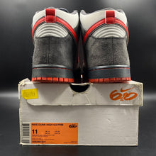 Load image into Gallery viewer, US11 Nike Dunk High 6.0 &#39;Un-Pigeon&#39; Dark Grey / Max Orange (2011)
