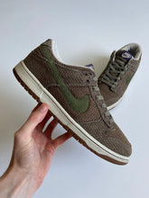 Load image into Gallery viewer, US11.5 Nike Dunk Low CL Ironstone Olive Hemp (2006)
