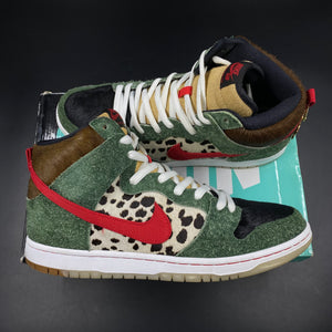 US11.5 Nike SB Dunk High Dog Walker (2019)