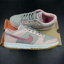 Load image into Gallery viewer, US9 Nike Dunk Low Pro Pink Grey (2003)
