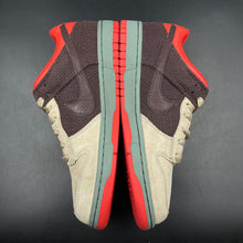 Load image into Gallery viewer, US9 Nike Dunk Low CL Reed / Boulder / Chile Red (2008)
