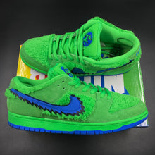 Load image into Gallery viewer, US13 Nike SB Dunk Low Grateful Dead Green Bear (2020)
