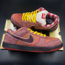 Load image into Gallery viewer, US13 Nike SB Dunk Low Red Lobster (2008)
