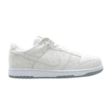 Load image into Gallery viewer, US9 Nike Dunk Low iD ‘White Dunk’ LA (2005)
