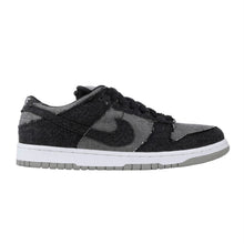 Load image into Gallery viewer, US10 Nike SB Dunk Low Medicom 2 (2004)
