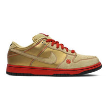 Load image into Gallery viewer, US9.5 Nike SB Dunk Low Money Cat (2007)
