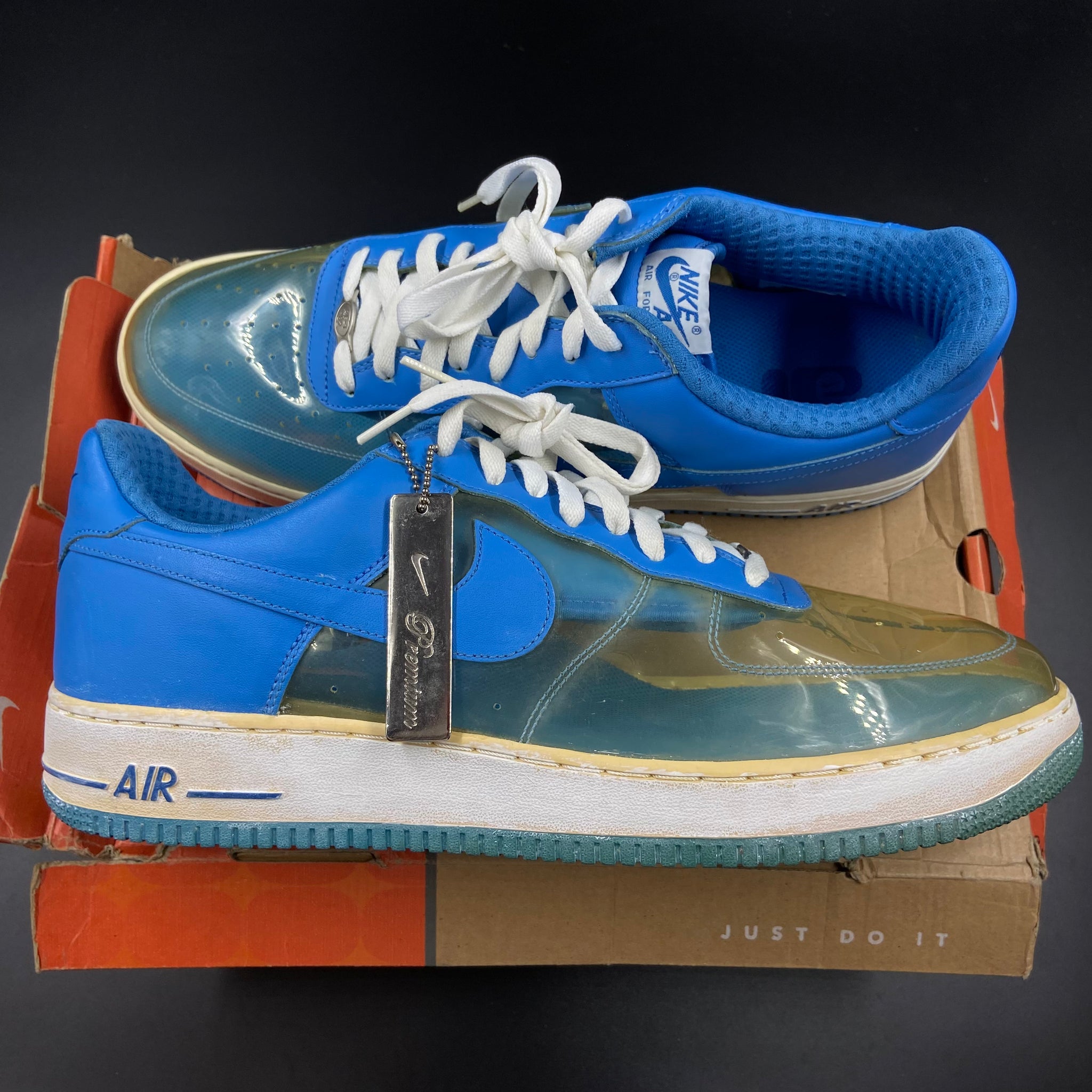 Nike air force 1 invisible woman sales