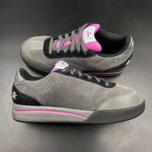 Load image into Gallery viewer, US11 Reebok Ice Cream Board Flip 1 Charcoal / Pink (2006)
