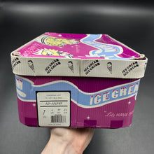 Load image into Gallery viewer, US7 Reebok Ice Cream Flavor ‘Diamonds &amp; Dollars’ White / Pink (2004)
