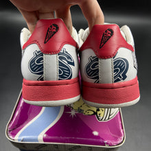 Load image into Gallery viewer, US7 Reebok Ice Cream Flavor ‘Diamonds &amp; Dollars’ White / Pink (2004)
