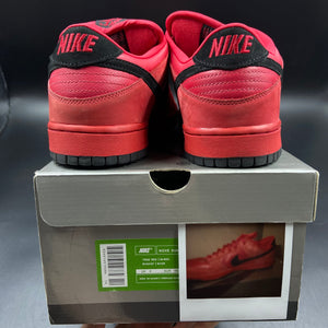 US12 Nike SB Dunk Low True Red (2003)