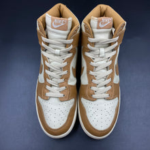 Load image into Gallery viewer, US10.5 Nike Dunk High Rope Maple (2003)
