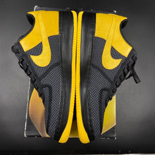 Load image into Gallery viewer, US12 Nike Air Force 1 UNDFTD Livestrong (2009)
