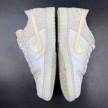Load image into Gallery viewer, US10 Nike Dunk Low iD “White Dunk” (2005)
