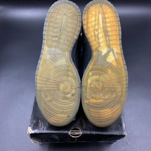 Load image into Gallery viewer, US9 Nike SB Dunk High MF DOOM (2007)
