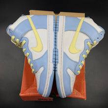 Load image into Gallery viewer, US9 Nike Dunk High Baby Blue (2004)
