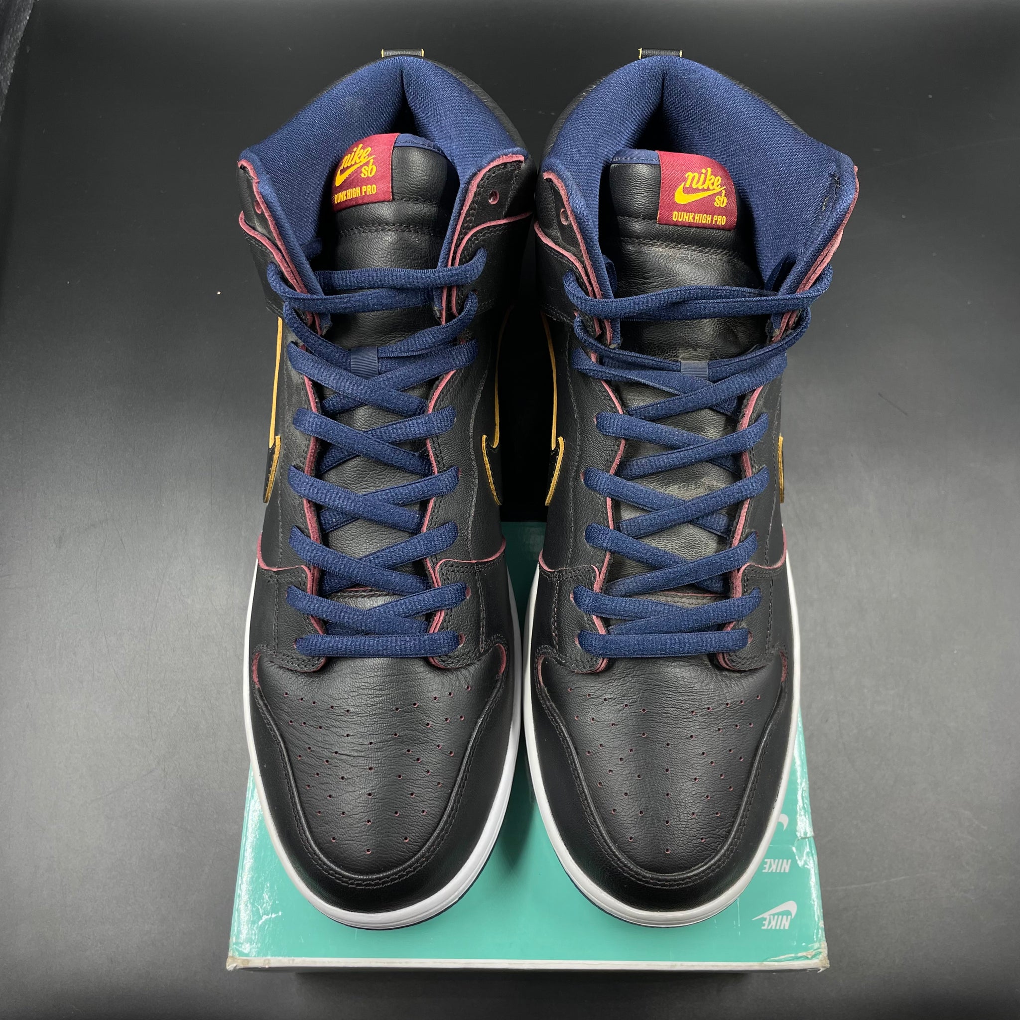 US15 Nike SB Dunk High Cleveland Cavaliers 2017 SneakerDenn
